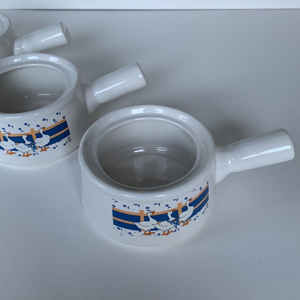 Set of Blue Ribbon Duck/Goose Soup Bowls - Picture 3 of 7